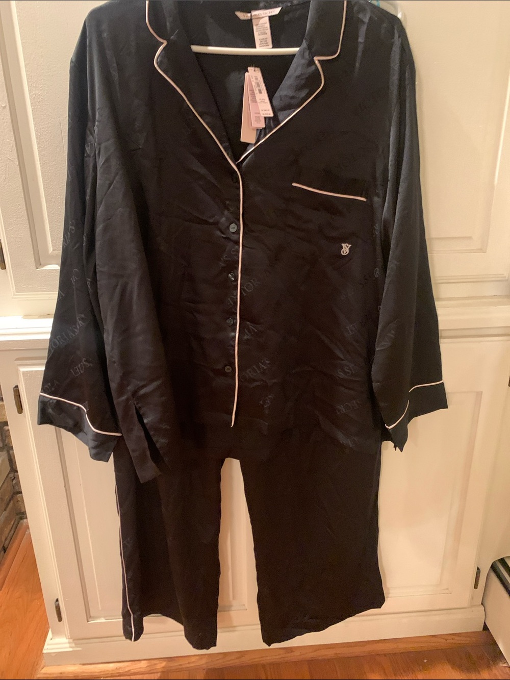 Victoria's Secret Black Satin Pajama Set with Pink Trim NWT XL
